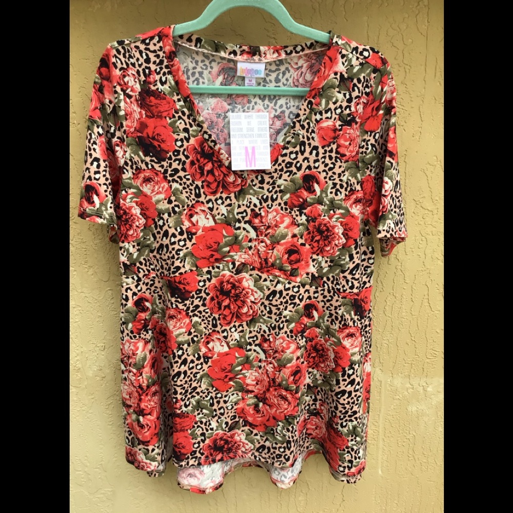 LULAROE JANA TOP NWT MED Animal & Floral Print